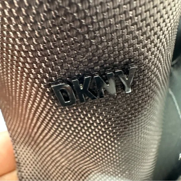 DKNY Womens River Brown Leather/Nylon Lug Sole Boots7M